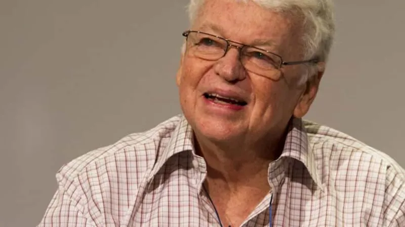 Ian McDonald, Poet and 'West Indian by Conviction,' Dies at 93