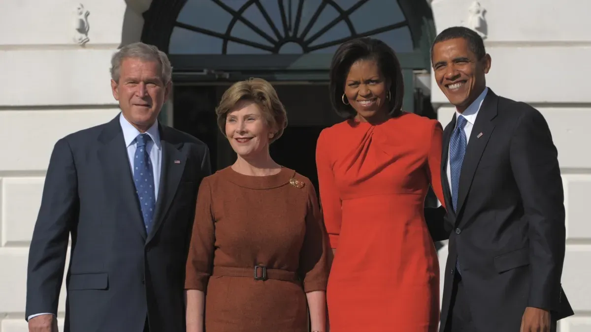 George W. Bush and Michelle Obama Recreate Iconic Pic