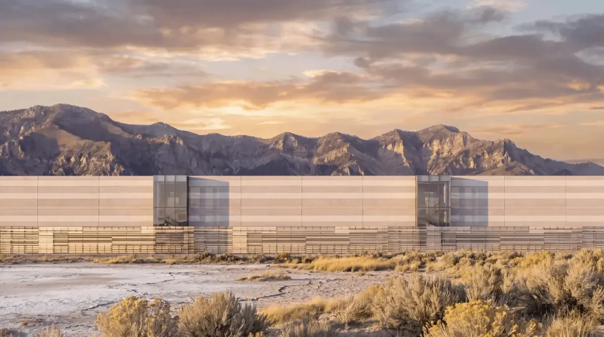 The world’s largest data center was supposed to run on 100% natural gas. Utah’s Republican governor says ‘never.’