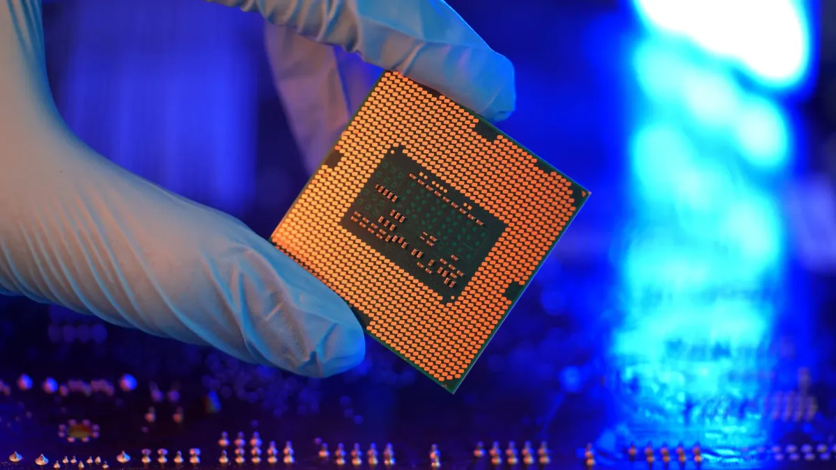 Huawei's New Chip Stacks Up to Beat the Heat (and Sanctions)