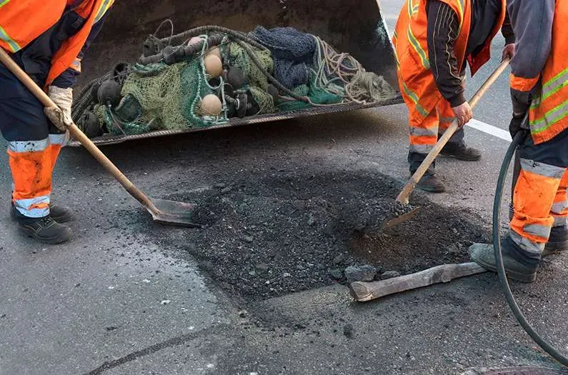 Hawaii pioneers turning plastic waste into pavement