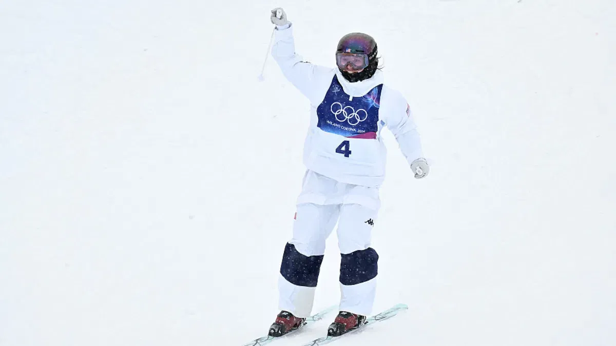87-year-old grandfather steals hearts at Milan Winter Olympics