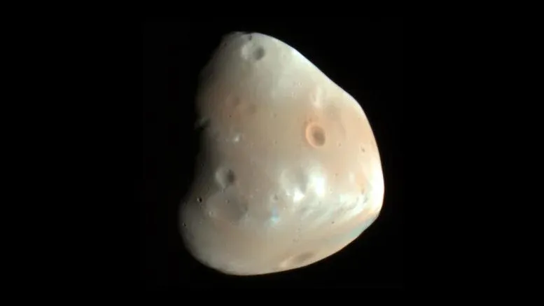 One Asteroid Strike May Have Reshaped an Entire Martian Moon